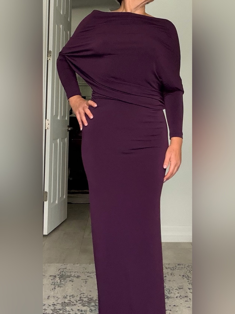 Gracia Maxi/Midi convertable Dress in Deep Plum - Picture 2 of 10